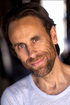 Screenwriter - Actor - Voice Artist Marqus Bobesich