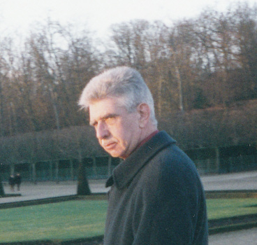 Writer Ron Aberdeen