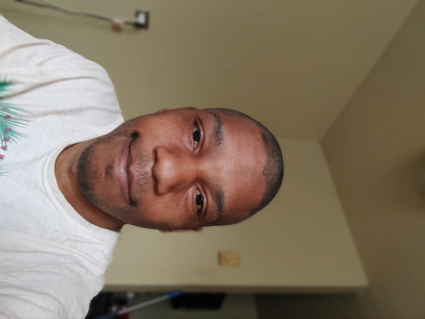 Screenwriter Vernon Braxton